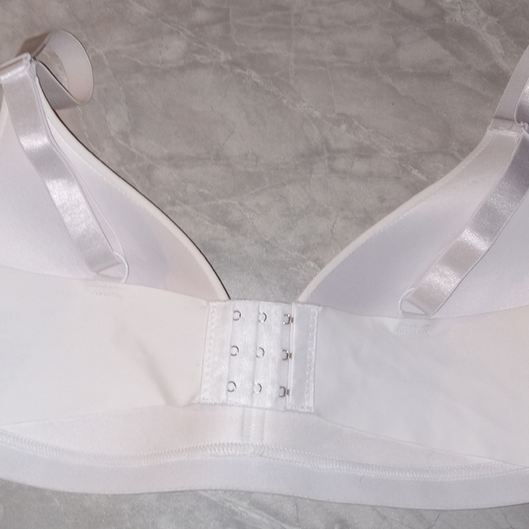 Strm line intimates bra 38D white - Picture 2 of 4
